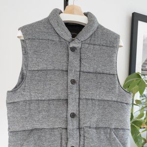 Banana Republic Puffer vest (M)